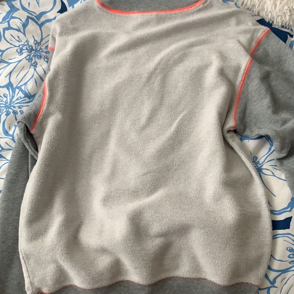 a pink sweatshirt, cotton material, xs - Picture 2 of 2